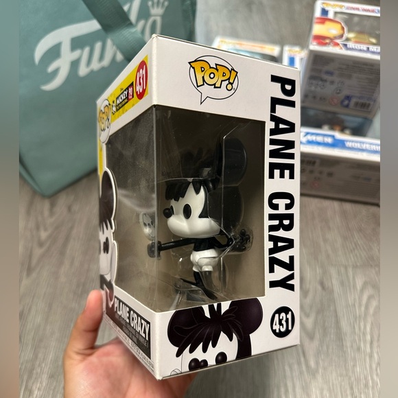 Mickey The True Original ‘Plane Crazy’ Funko Pop - Picture 4 of 4